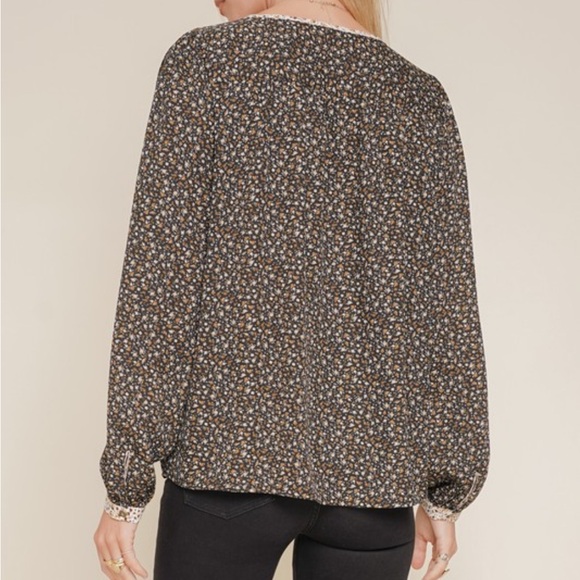 Cute Floral Top - Picture 7 of 7